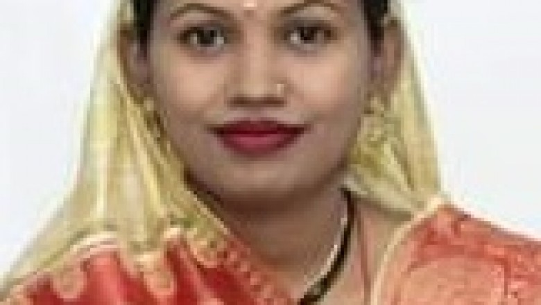 मोदी सरकार की योजनाएं गांव, गरीब एवं किसान पर केंद्रित -गीता घासी साहू  , साथ ही साथ दीवार लेखन के माध्यम से कर रही योजनाओं का प्रचार