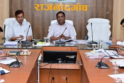 छत्तीसगढ़ सामाजिक-आर्थिक सर्वेक्षण 2023 के लिए समन्वित तरीके से करें कार्य - कलेक्टर :
