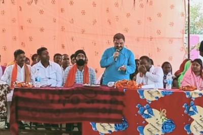 सरस्वती शिशु मंदिर स्कूल आमगांव में नवीन भवन निर्माण कार्य का भूमि पूजन -सांसद ने किया