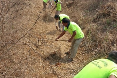 भिलाई निगम द्वारा नहर, नालियों की सफाई के बाद निस्तारी तालाबों को भरने का काम जारी :