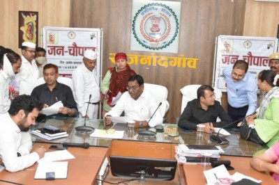अवैध प्लाटिंग पर सख्त कार्रवाई करने के दिए निर्देश :