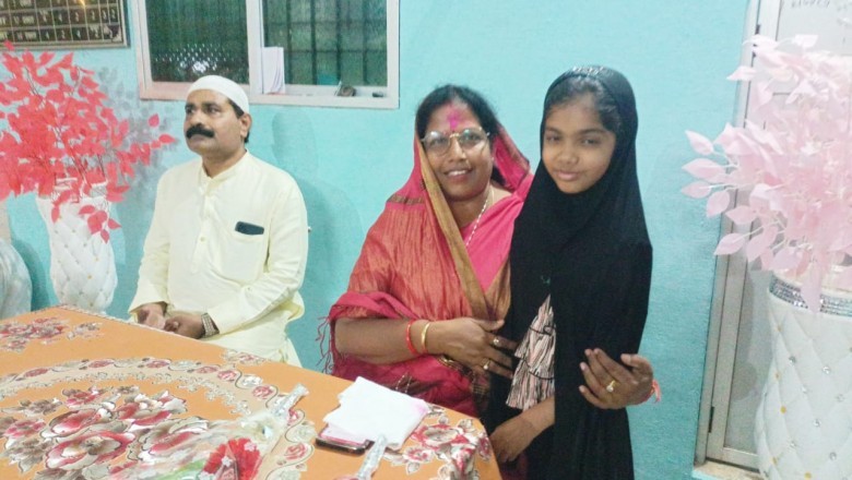 तुलसीपुर मोती मस्जिद में रोजा इफतार में शामिल होकर महापौर ने मुस्लिम जमात को दी बधाई :