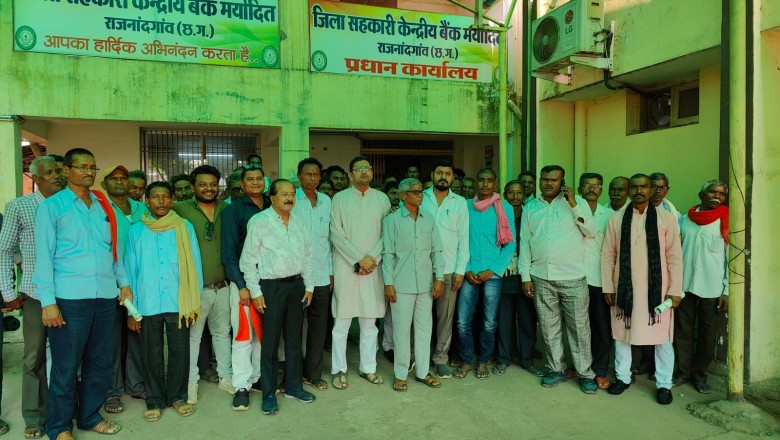 छुरिया के किसान फसल बीमा की राशि दिलाने को लेकर नवाज से मिले