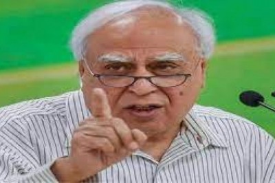 कपिल सिब्बल ने कांग्रेस के पूर्व अध्यक्ष राहुल गांधी के खिलाफ मानहानि मामले के कोर्ट के फैसले पर सवाल खड़े किये: