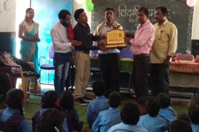 तिलक राम सिन्हा प्रधान पाठक पद पर पदोन्नति ,विदाई समारोह मे हुए सम्मानित :