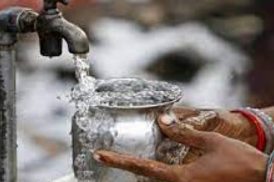 घरों में निगम द्वारा जहाँ पूर्व से एवं अमृत मिशन योजना के अंतर्गत निजी नल कनेक्शन लगाये गये हैं उनमें नल टोटी लगाने का कार्य शुरू :