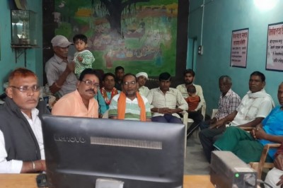 भेड़ीकला में प्रधानमंत्री नरेंद्र मोदी की मन की बात सुना :