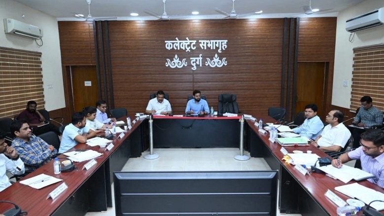 राजस्व प्रकरणों का निराकरण समय-सीमा में पूर्ण करें-कलेक्टर :