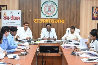 स्वास्थ्य शिविर में अधिक से अधिक लोगों को लाभान्वित करें - कलेक्टर :