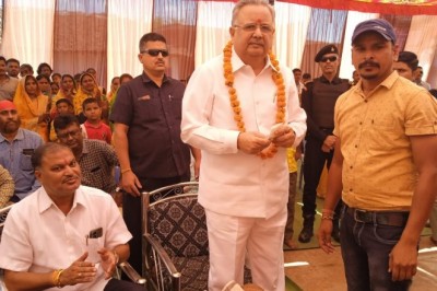 माँ भानेश्वरी धाम सिंघोला मे  श्रीमद भागवत कथा ज्ञान यज्ञ सप्ताह मे पूर्व मुख्यमंत्री डॉ रमन सिंह शामिल हुए :