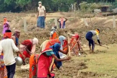 श्रमिकों के लिए न्यूनतम वेतन की नई दरें निर्धारित की गयी छत्तीसगढ़ में :