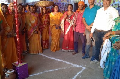 सिंघोला सामूहिक आदर्श विवाह में तेलमाटी चूलमाटी :