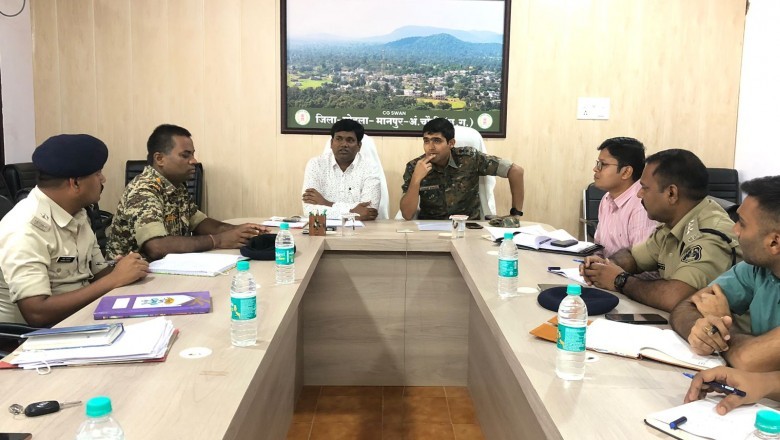 कलेक्टर ने अधिकारियों को दिए संवेदनशील और अतिसंवेदनशील मतदान केन्द्रों का निरीक्षण करने के निर्देश :