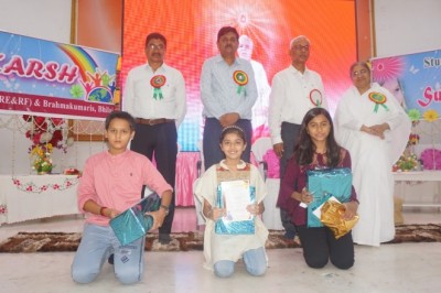 प्रजापिता ब्रह्माकुमारी ईश्वरीय विश्वविद्यालय :उत्कर्ष समर कैंप 2023 का रंगारंग कार्यक्रम के साथ हुआ भव्य समापन एक नई शुरुआत