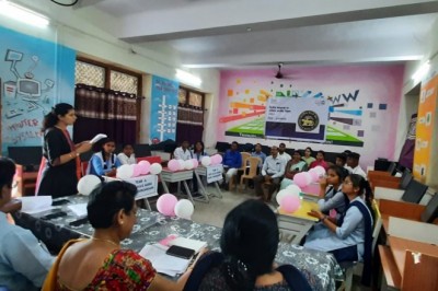 जिला स्तरीय वित्तीय साक्षरता क्विज प्रतियोगिता का हुआ आयोजन :