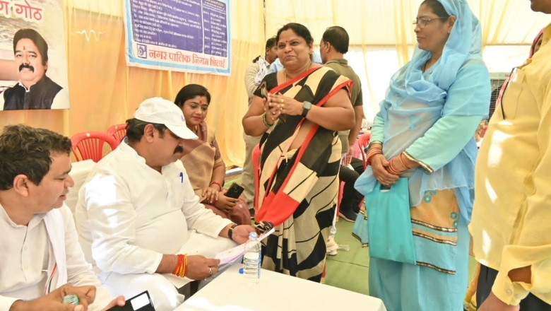 निगम तुहर द्वार अंतर्गत महापौर संग गोठ के तहत महापौर नीरज पाल ने वार्ड 30 प्रगति नगर का किया दौरा, समस्याओं को लेकर लोगों से हुए रूबरू और निराकरण के लिए दिए निर्देश :