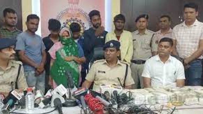 छत्तीसगढ़ में लाखों की चोरी : एक महिला, 6 युवक समेत 7 लोग गिरफ्तार, 41 लाख कैश बरामद
