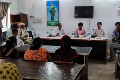 गौठानों में चल रहे कार्यों को गति देने एवं नये कार्यों को शुरू कराने के लिए कार्ययोजना बनाने के दिए निर्देश :