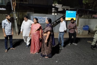 शहर में डामरीकरण प्रारंभ, महापौर ने किया निरीक्षण :