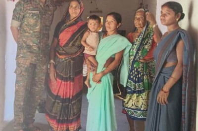 सुपोषण की ओर एक कदम एवं सुपोषित मोहला अभियान साथ ही बच्चों के माताओं को दिया सुपोषण किट...