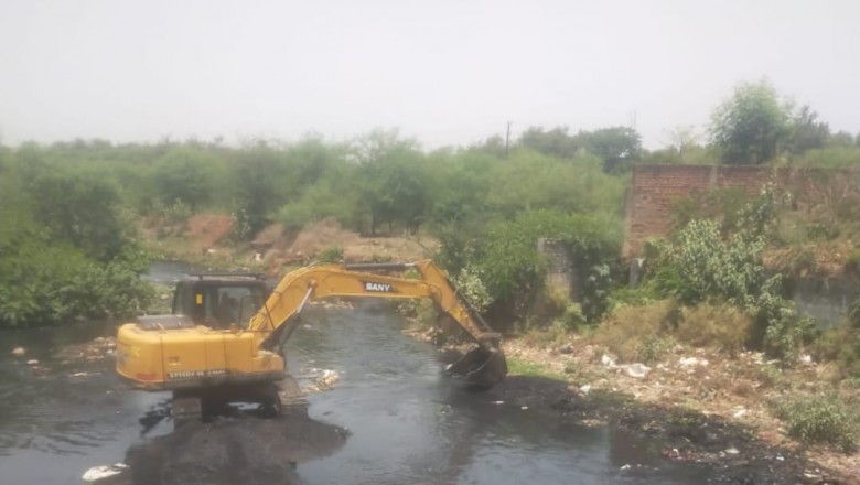 बारिश पूर्व नाला सफाई हो रहा है तीव्र गति से, जल प्रवाह होगा सुगम, बारिश में जलभराव की समस्या से मिलेगी निजात :