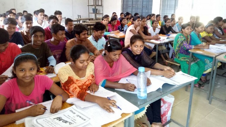 कलेक्टर ने प्रयास आवासीय विद्यालय के लिए चयनित बच्चों को दी बधाई एवं शुभकामनाएं :