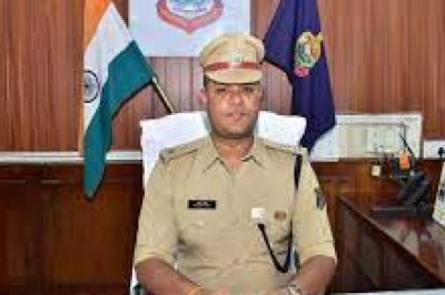 दुर्ग एसपी शलभ सिन्हा ने युवाओं को दी टिप्स:कहा- सपने ऊंचे देखिए और उन्हें पूरा करने के लिए मेहनत करिए....