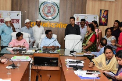जन-चौपाल कार्यक्रम में 42 आवेदन हुए प्राप्त :