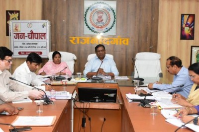 खेती-किसानी के दिनों में रासायनिक एवं जैविक खाद तथा बीज का रहे पर्याप्त भंडारण - कलेक्टर :