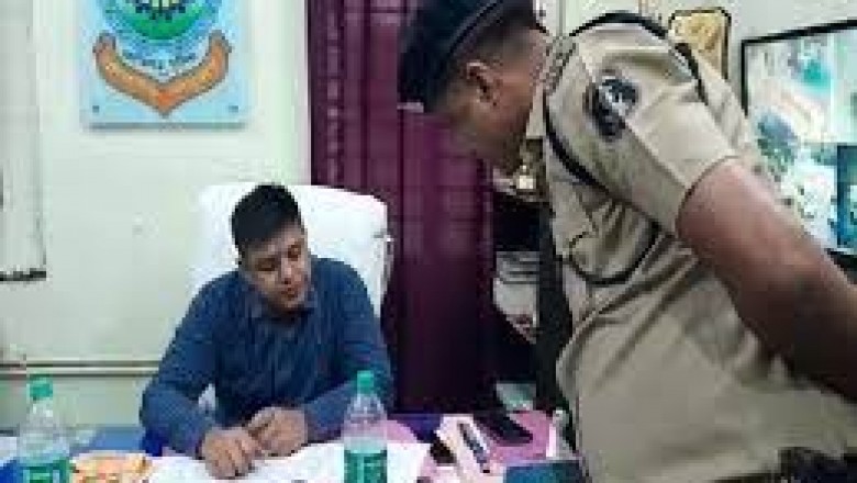 एसपी शलभ सिन्हा का निर्देश-पुलिसिंग को करें चाक-चौबंद :थाना प्रभारियों को अलर्ट मोड पर रहने को कहा, साथ ही थानों में अपराधों की ली जानकारी ...
