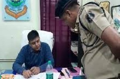 एसपी शलभ सिन्हा का निर्देश-पुलिसिंग को करें चाक-चौबंद :थाना प्रभारियों को अलर्ट मोड पर रहने को कहा, साथ ही थानों में अपराधों की ली जानकारी ...