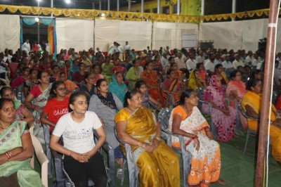 अपने जीवन में दूसरों की बातों को सुनकर निर्णय न लें,आपसी संबंध मधुर बनाएं.....