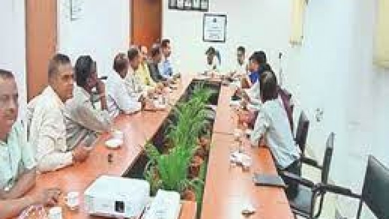 इंटक पदाधिकारियों की टाउनशिप प्रबंधन के साथ बैठक हुई:650 वर्गफुट के मकानों की लाइसेंस पॉलिसी लागू हो इंटक..