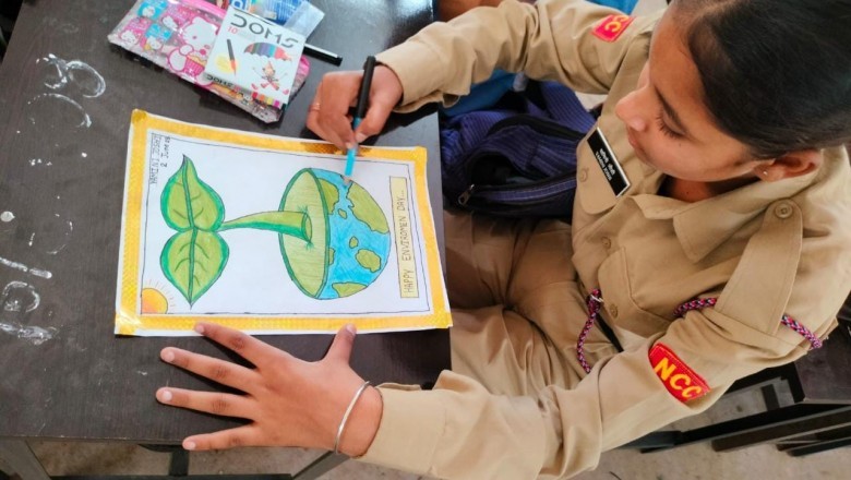 विश्व पर्यावरण दिवस जागरूकता के लिए आयोजित की गई चित्रकला प्रतियोगिता :