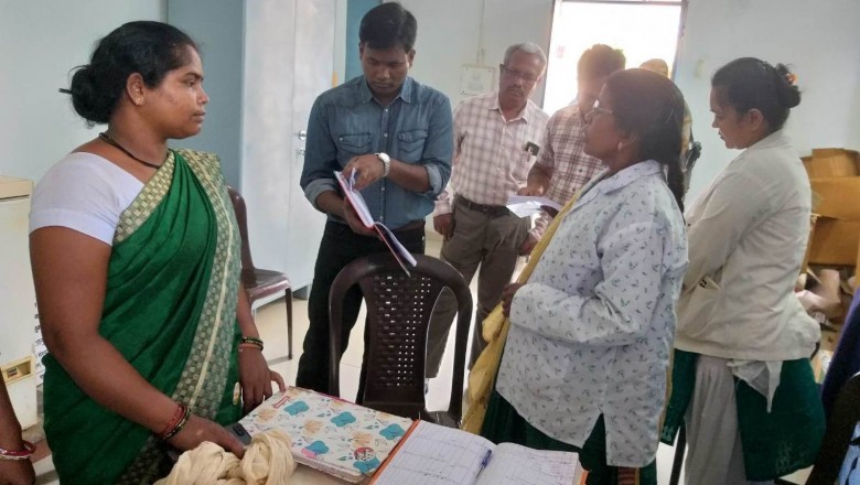 डॉक्टर, आरएचओ एवं नर्स को प्रतिबद्धतापूर्वक सेवाभावना के साथ कार्य करने के लिए कहा :