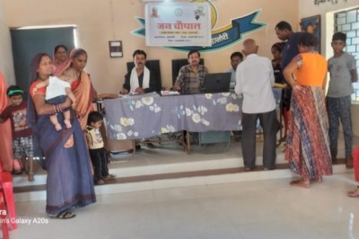 कुम्हालोरी मे आयुष्मान कार्ड  अभियान :