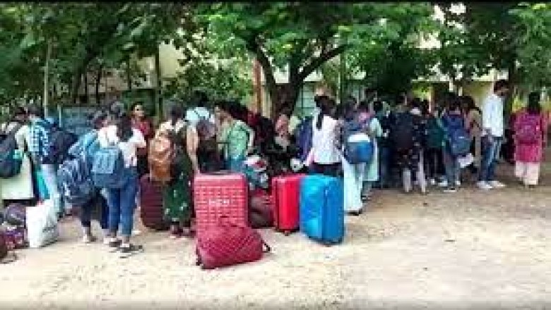 आखिर रात में किसने बजाई छात्रावास की खिड़कियां, दिन होते ही डरी हुई छात्राओं ने किया हॉस्टल खाली