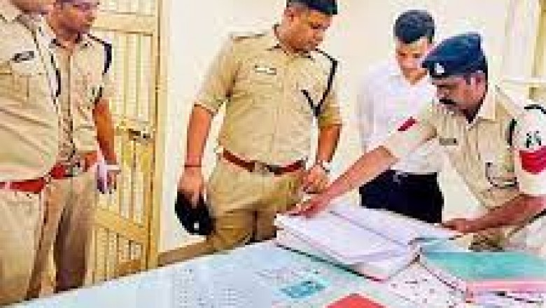 निरीक्षण में व्यवस्था परखी : एसपी ने पाटन में ग्रामीण थाना प्रभारियों की बैठक ली...
