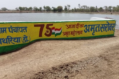 भीषण गर्मी में भी लबालब भरा अमृत सरोवर :बना गांव की धरोहर ,,आजीविका गतिविधि के उद्देश्य से किया गया सरोवर का निर्माण....