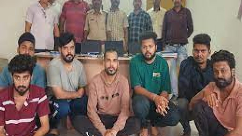 दुर्ग और बिलासपुर पुलिस ने की ऑनलाइन सट्टा पर कार्रवाई :बिलासपुर में दो पैनल चलाते हुए 7 और विशाखा पट्टनम से भी 7 आरोपी गिरफ्तार...