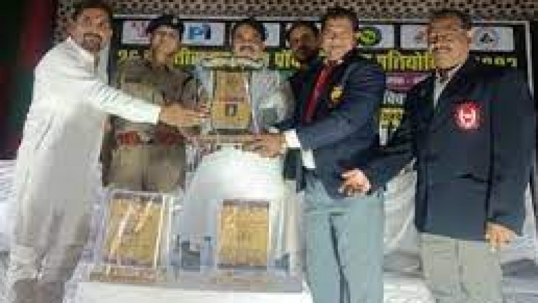 कवर्धा में कृष्णा साहू और नश्‍कर टंडन को मिला छत्तीसगढ़ माटी पुत्र सम्मान....