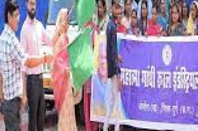 अंजोरा के रीपा केन्द्र में प्लास्टिक की बाटल और जार का उत्पादन, भेड़सर गौठान में होगी मक्के की खेती...