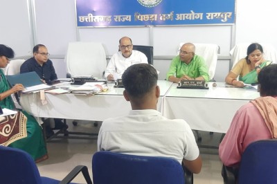 आयोग की पहल से आठ माह से लंबित वेतन का हुआ भुगतान आर. एन. वर्मा, त्वरित निराकरण के लिए अधिकारी ने आयोग को दिया धन्यवाद....