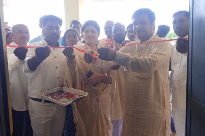 ग्राम पटेवा मे भुनेश्वर बघेल ने विभिन्न विकास  कार्यो का किया लोकार्पण एवं भूमिपूजन....