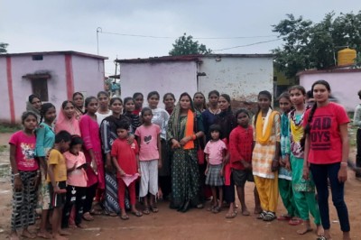 नए मतदाताओं में दिख रही मोदी लहरः हेमिन लाउत्रे...नए युवा मतदाताओं के बीच की गई जनसंपर्क पर चर्चा....