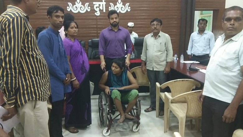 जनदर्शन में आवेदन पर हुई त्वरित कार्यवाही :उरला निवासी दिव्यांग विनिता शर्मा को मिला व्हीलचेयर...साथ ही जनदर्शन में प्राप्त हुए 150 आवेदन...