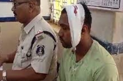 महिला कांग्रेस लीडर के ऑफिस में घुसकर किया गया युवक पर हमला :पहले देर रात दो गुटों में हुई जमकर मारपीट...