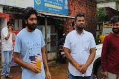 BSP में नौकरी लगाने के नाम पर लाखों की ठगी : पीड़ित पेट्रोल लेकर पहुंचे थाने, आरोपियों को किया गिरफ्तार...