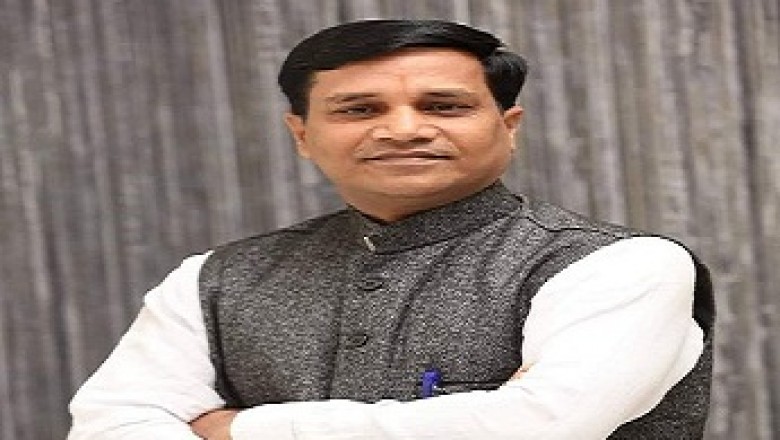 डोंगरगढ़ विधायक भुनेश्वर बघेल के अनुशंसा से मध्य क्षेत्र आदिवासी विकास प्राधिकरण से लाखों के कार्य स्वीकृति...