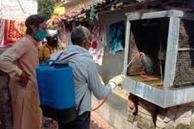 डेंगू मलेलिया के रोकथाम के लिए हर घर हो रहा सर्वे, अब तक 33373 कूलर...टंकी की गई जांच जोन स्वास्थ्य विभाग टीम बनाकर वार्डों में चला डेंगू मलेरिया नियंत्रण अभियान...